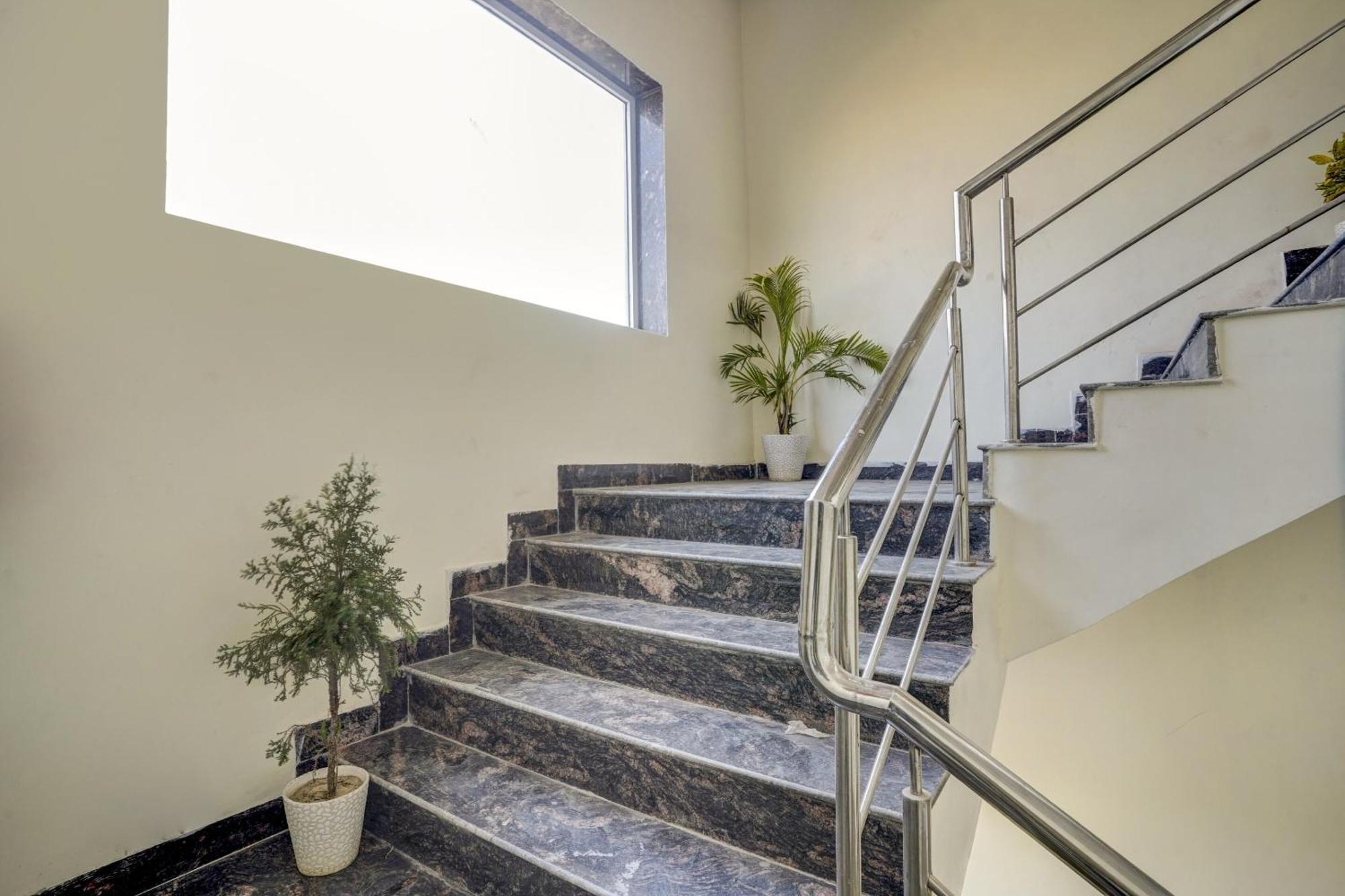 Townhouse Jagatpura & Pratapnagar Hotel Siroli Exterior foto